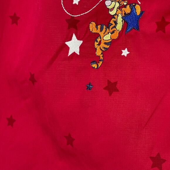 Vintage Disney Store Winnie the Pooh Red Sz 22/24 Tigger Fireworks Star Print - Picture 9 of 13